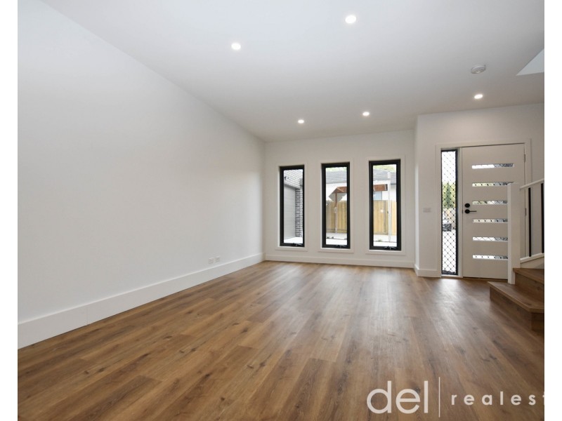 Unit 2/6 Riverview Crescent, Eumemmerring VIC 3177