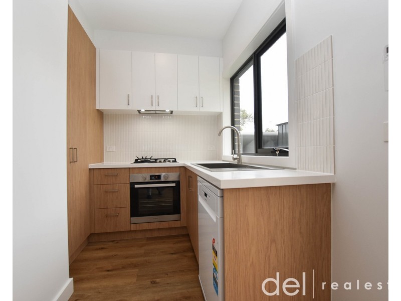 Unit 2/6 Riverview Crescent, Eumemmerring VIC 3177