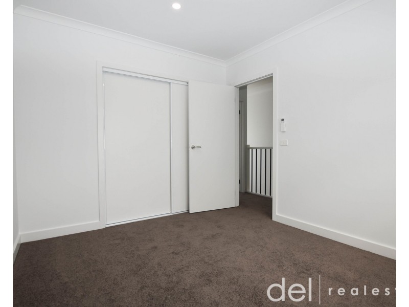 Unit 2/6 Riverview Crescent, Eumemmerring VIC 3177