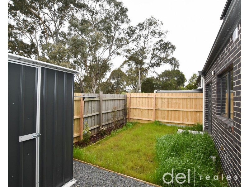 Unit 2/6 Riverview Crescent, Eumemmerring VIC 3177