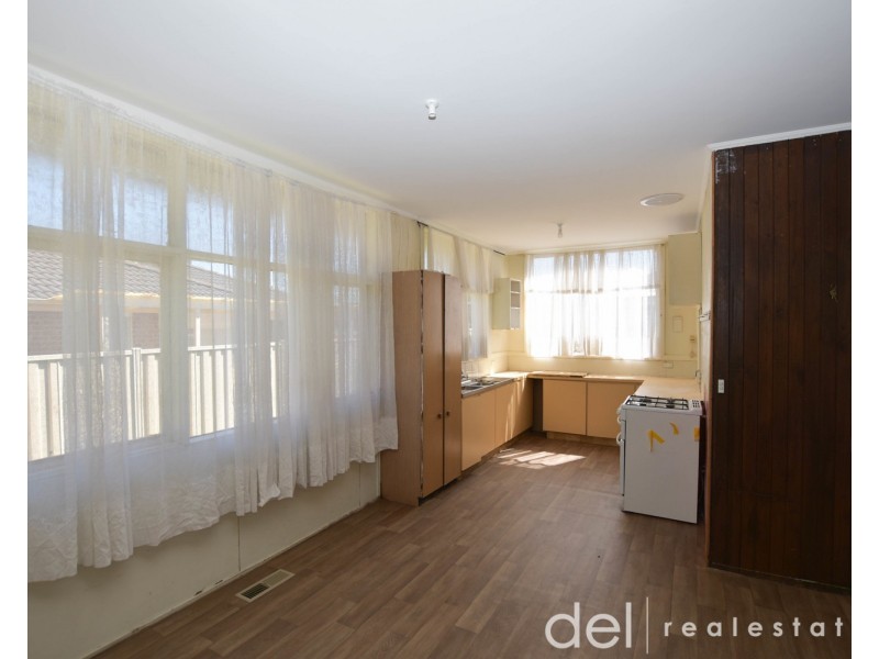 2/22 Ross Street, Dandenong VIC 3175