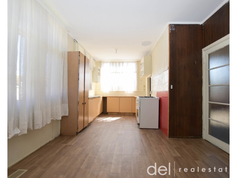 2/22 Ross Street, Dandenong VIC 3175