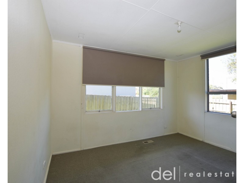2/22 Ross Street, Dandenong VIC 3175