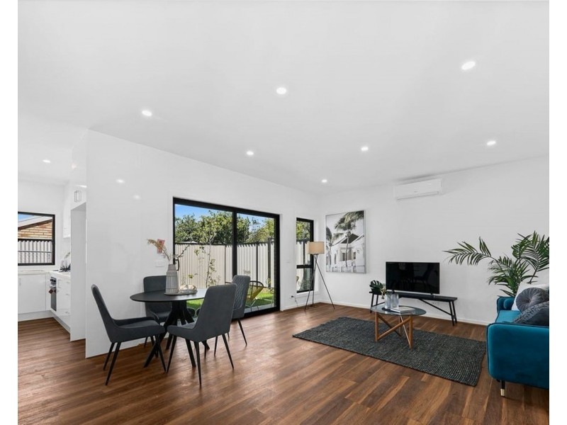 2/26 Gloria Avenue, Dandenong North VIC 3175