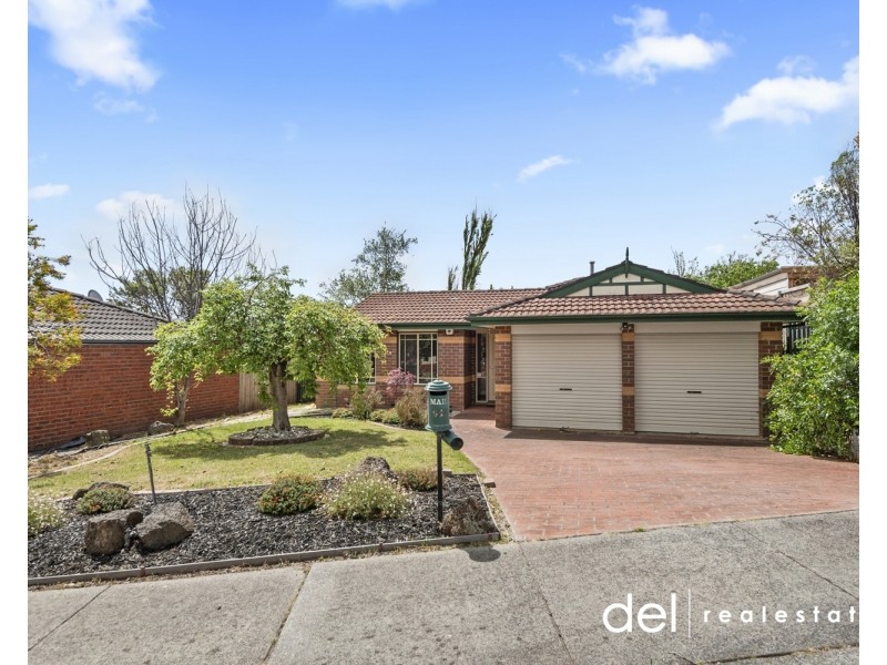64 Norfolk Drive, Narre Warren VIC 3805