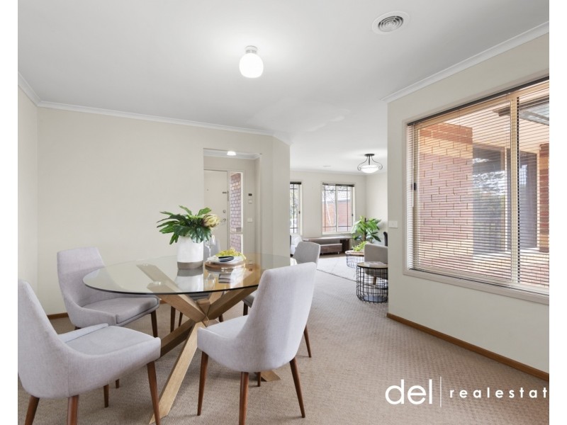 64 Norfolk Drive, Narre Warren VIC 3805