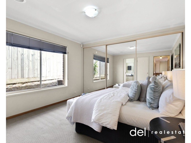 64 Norfolk Drive, Narre Warren VIC 3805