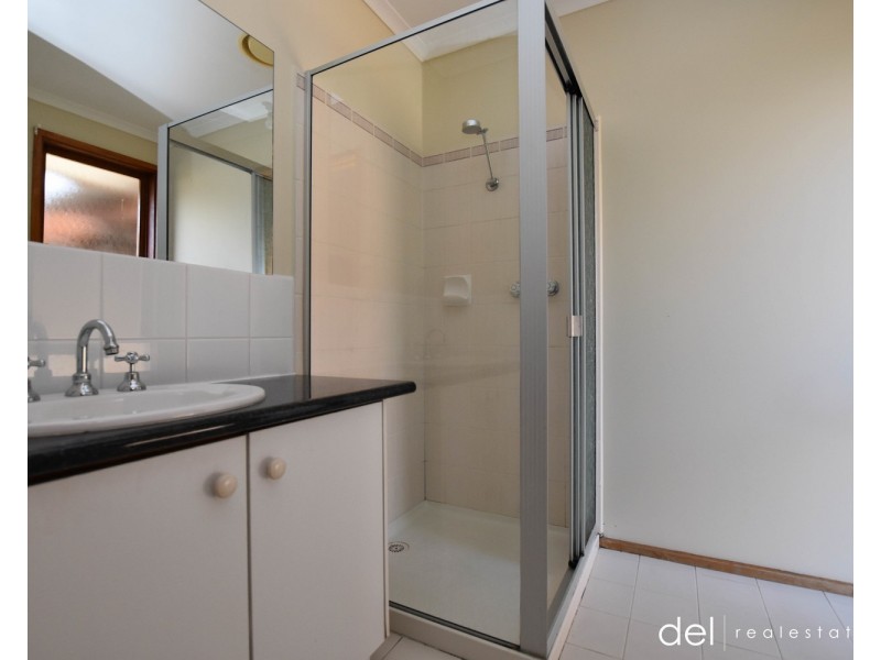 27 Eyebright Square, Hallam VIC 3803