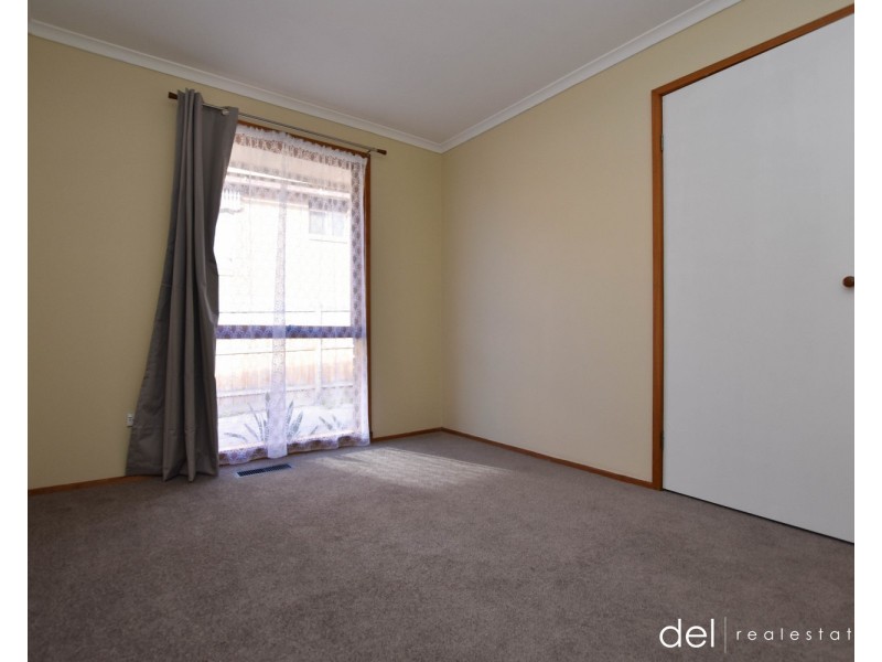 27 Eyebright Square, Hallam VIC 3803