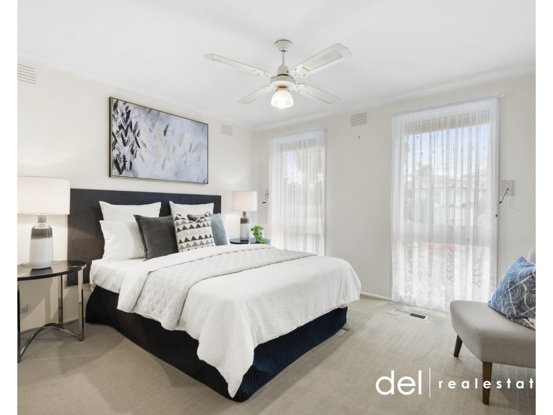 17 Blaxland Drive, Dandenong North VIC 3175
