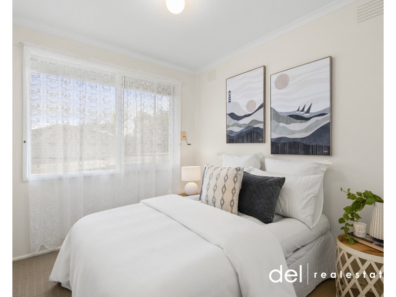 17 Blaxland Drive, Dandenong North VIC 3175
