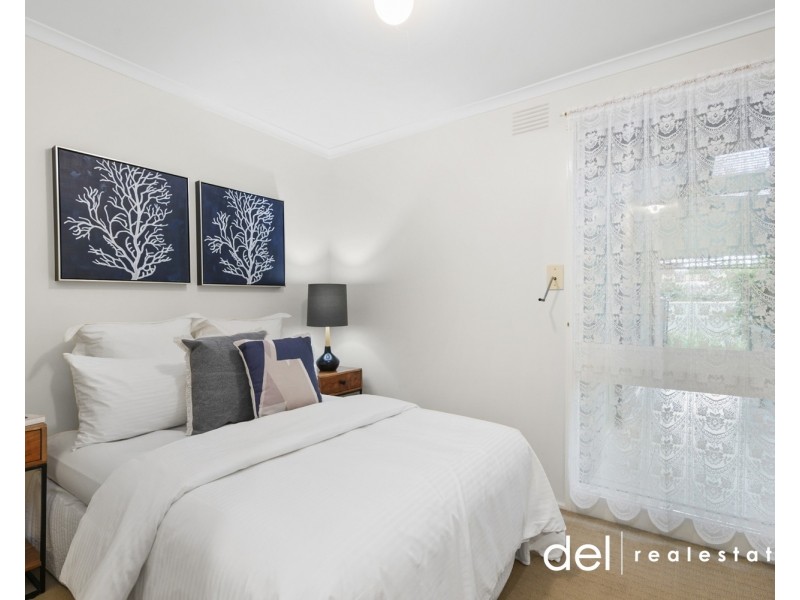 17 Blaxland Drive, Dandenong North VIC 3175