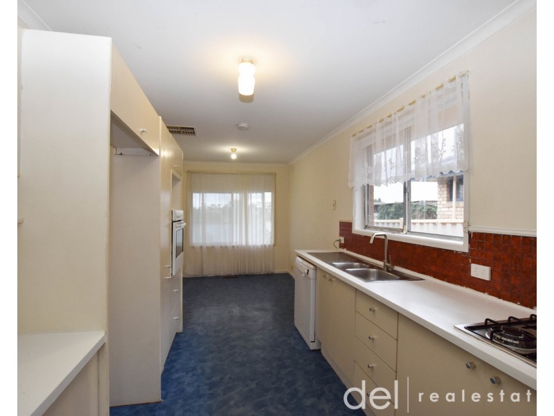16 Murray Road, Dandenong North VIC 3175