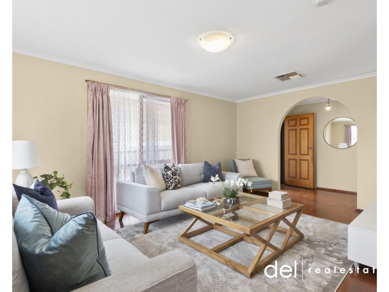 27 Eyebright Square, Hallam VIC 3803