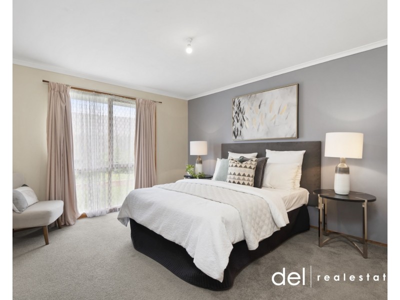 27 Eyebright Square, Hallam VIC 3803
