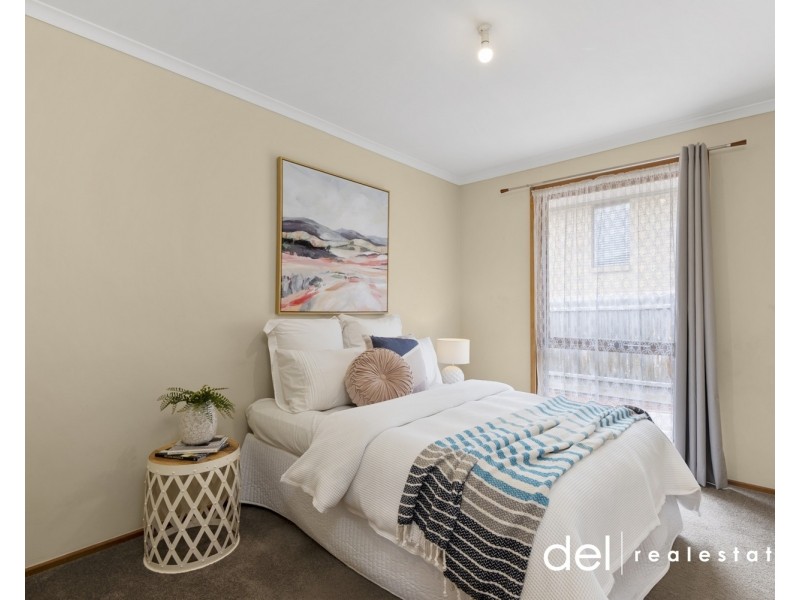 27 Eyebright Square, Hallam VIC 3803