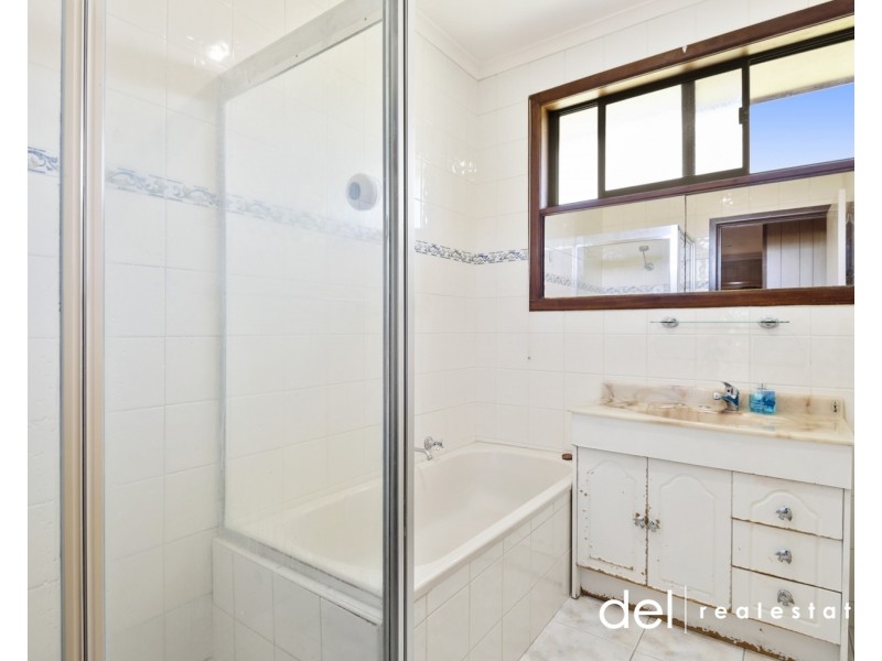 30 Waratah Drive, Dandenong North VIC 3175