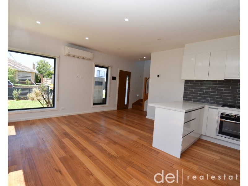 1/2 Fifth Avenue, Dandenong VIC 3175