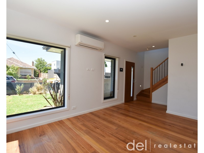 1/2 Fifth Avenue, Dandenong VIC 3175