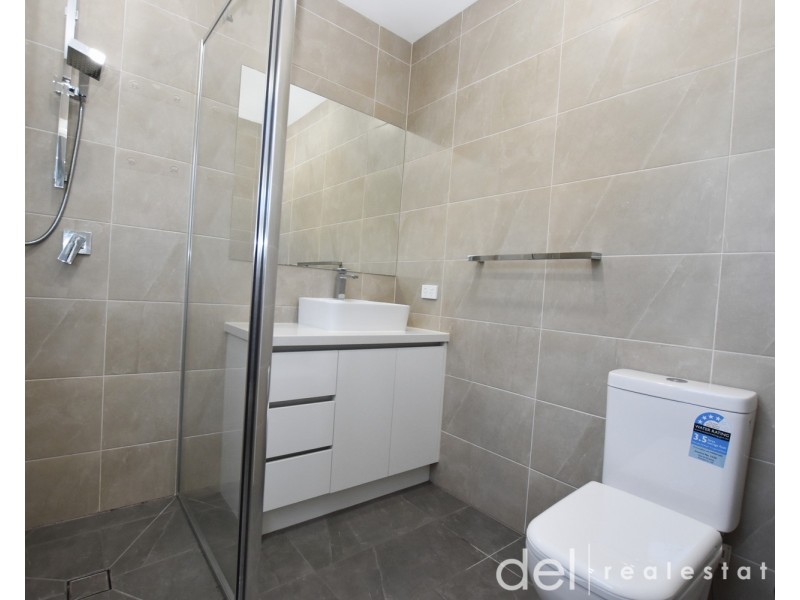 1/2 Fifth Avenue, Dandenong VIC 3175