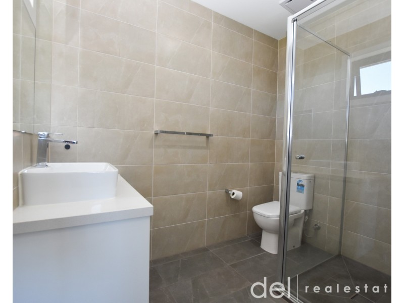 1/2 Fifth Avenue, Dandenong VIC 3175