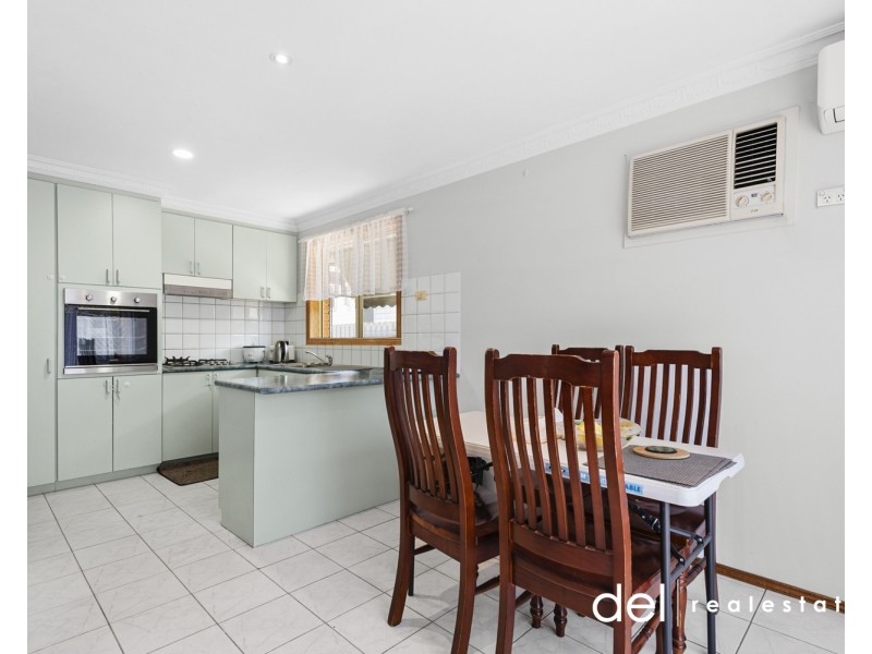 1/8 Janice Grove, Dandenong VIC 3175