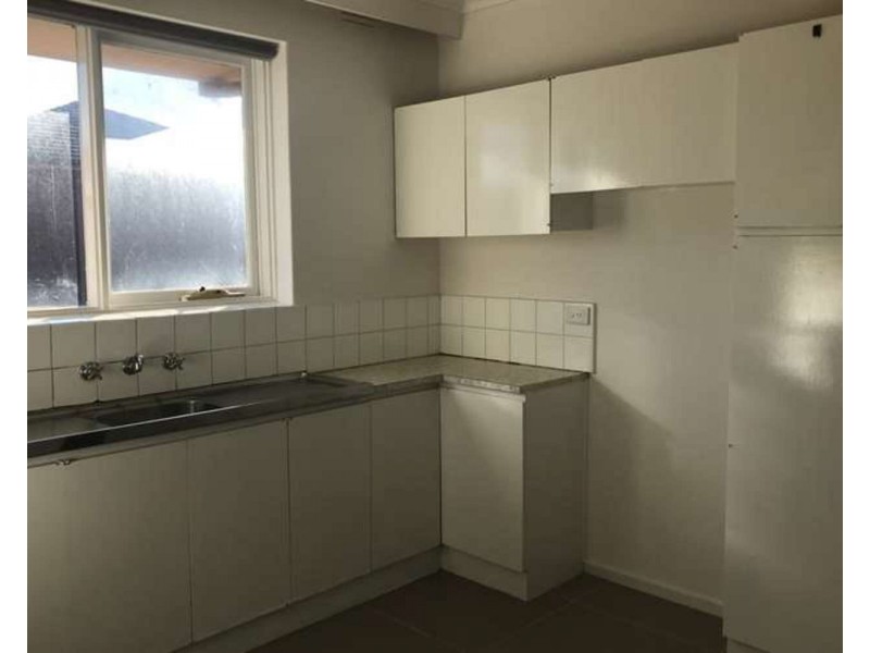 8/4-6  Keys Street, Dandenong VIC 3175