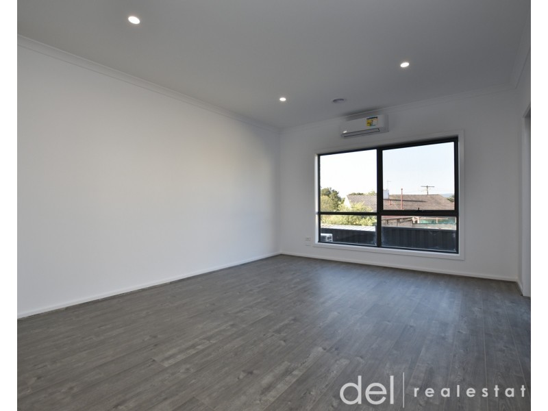 2/35 Ti Tree Drive, Doveton VIC 3177