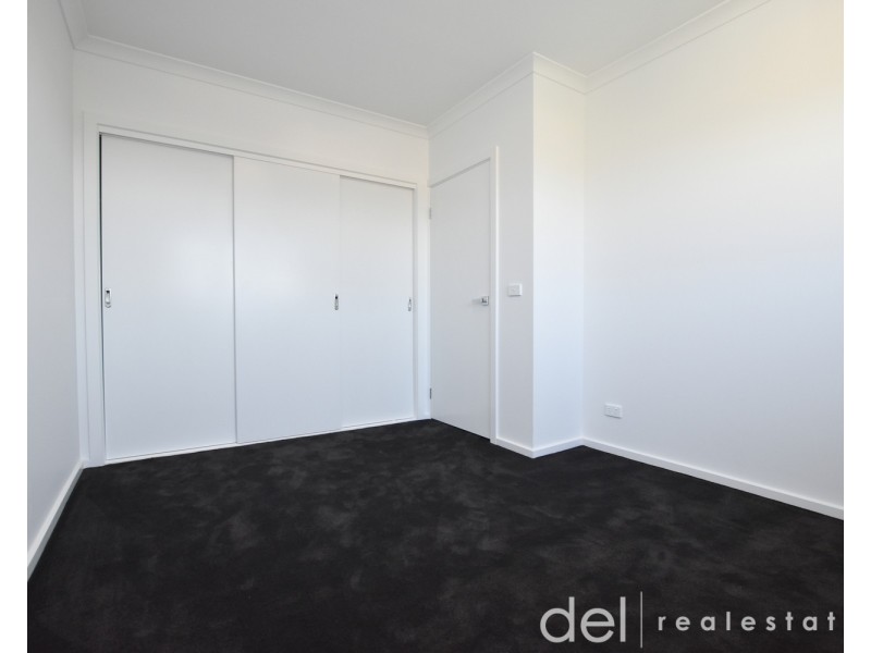 2/35 Ti Tree Drive, Doveton VIC 3177