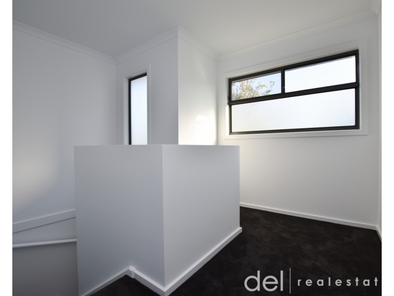 2/35 Ti Tree Drive, Doveton VIC 3177