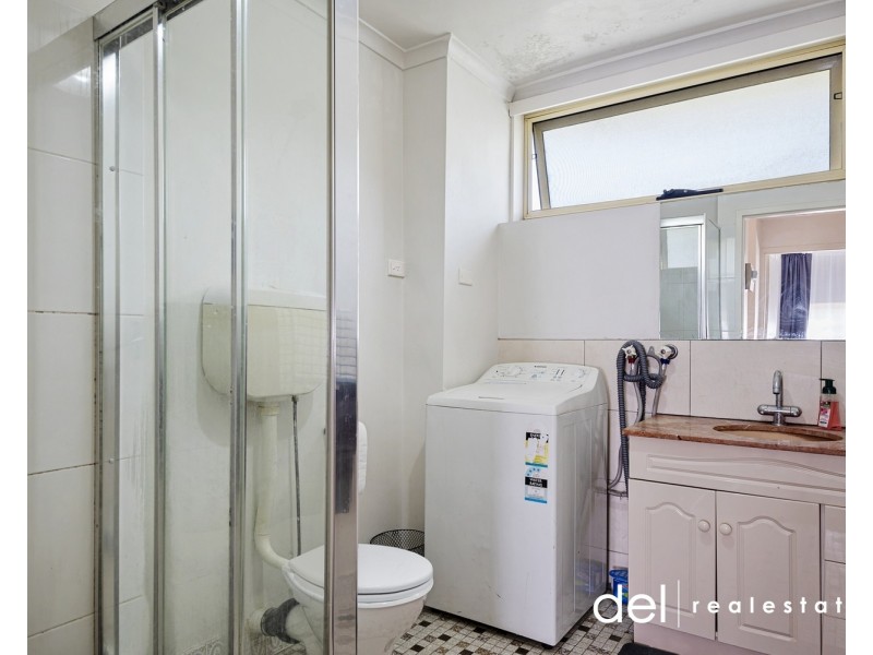4/9-11 Weller Street, Dandenong VIC 3175