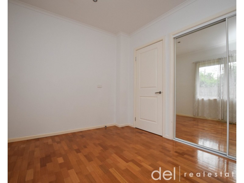 2/4 Lockington Crescent, Dandenong VIC 3175