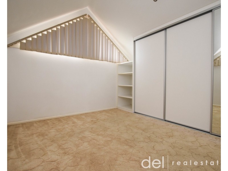 2/4 Lockington Crescent, Dandenong VIC 3175