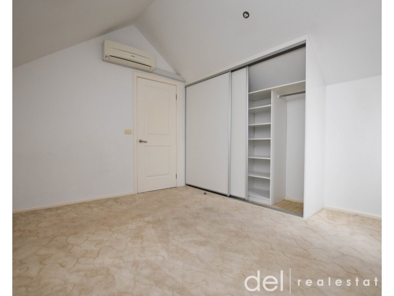 2/4 Lockington Crescent, Dandenong VIC 3175