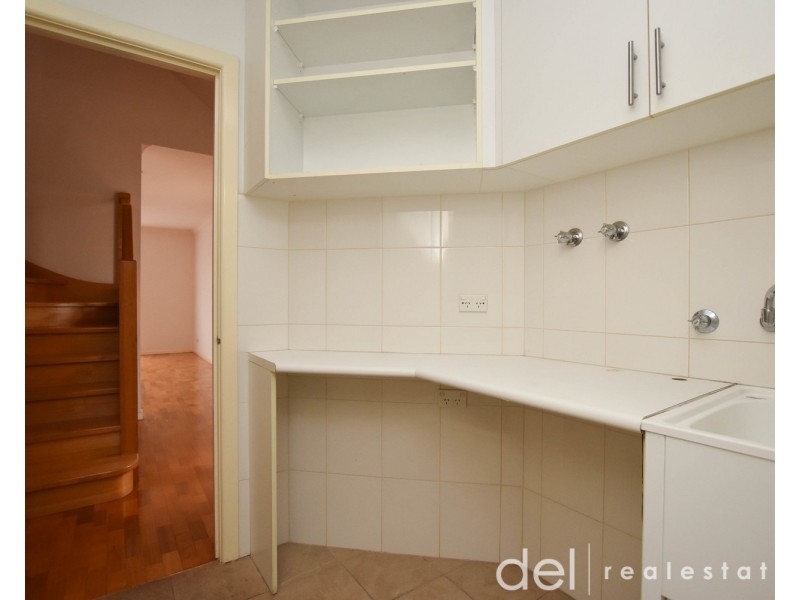 2/4 Lockington Crescent, Dandenong VIC 3175