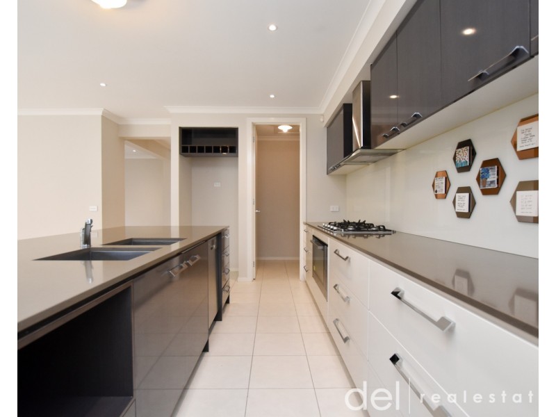 7 Compton Lane, Officer VIC 3809