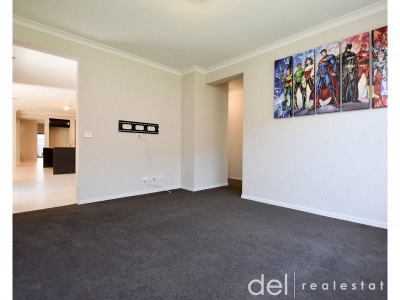 7 Compton Lane, Officer VIC 3809