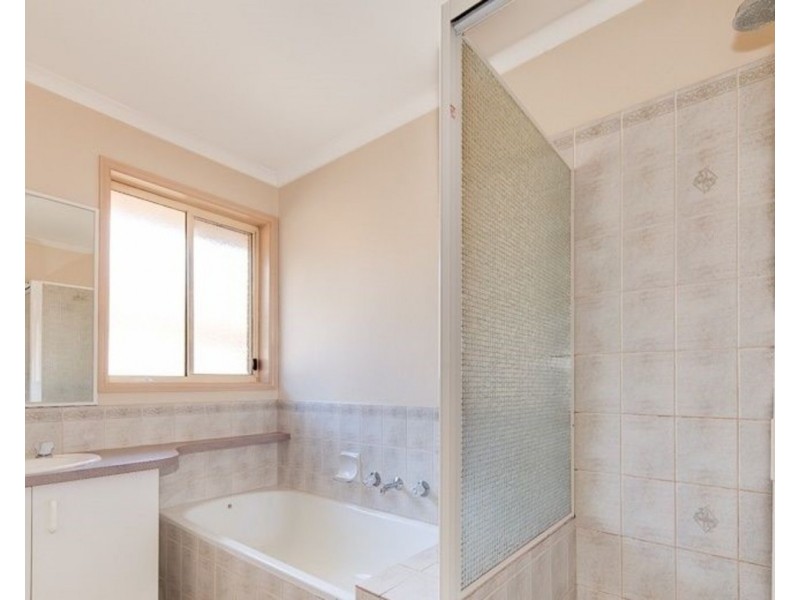 44A Bunbury Avenue, Narre Warren VIC 3805