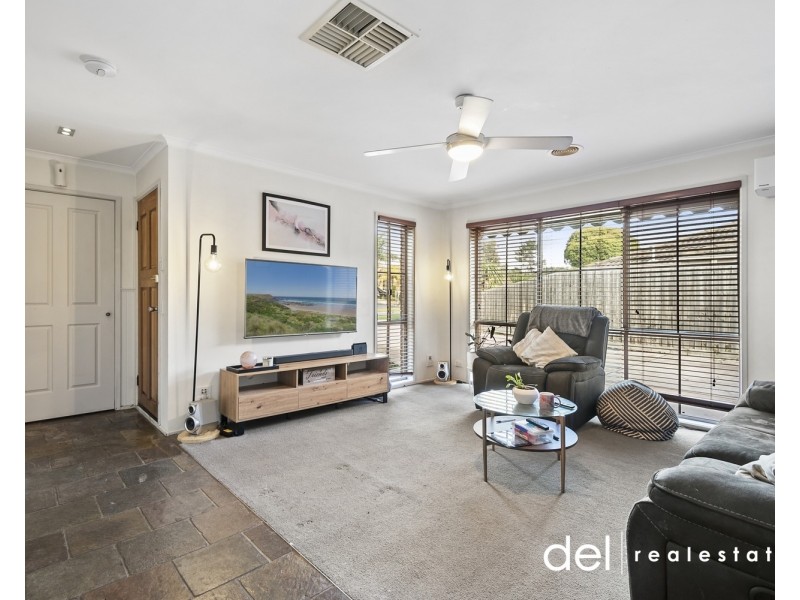 21 Carrington Crescent, Carrum Downs VIC 3201