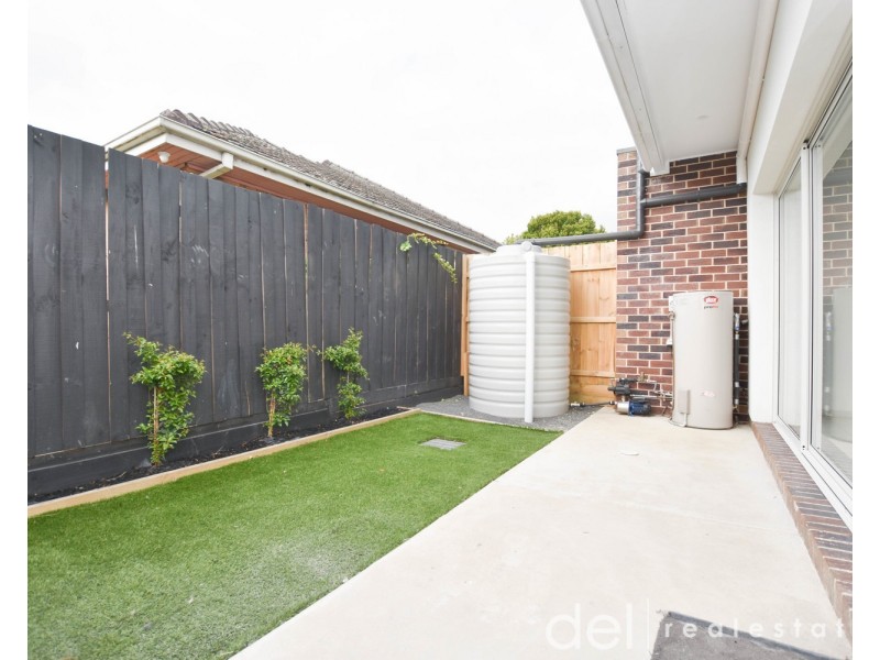 1/18 Stud Road, Dandenong VIC 3175