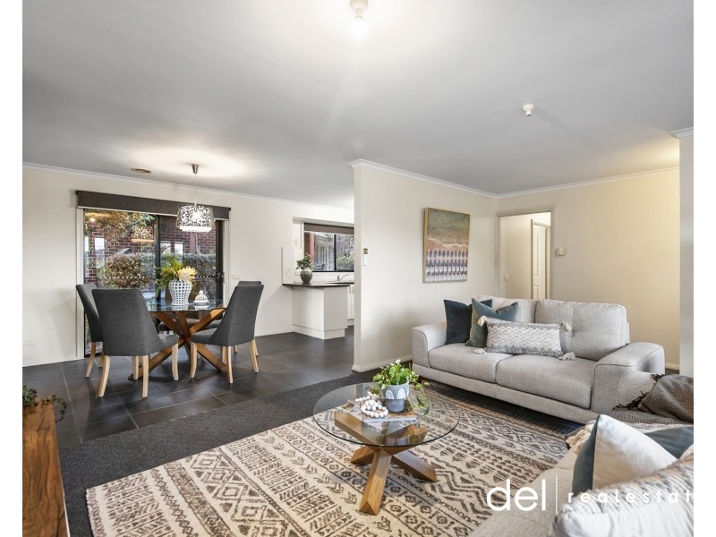 1 Sacha Drive, Pakenham VIC 3810