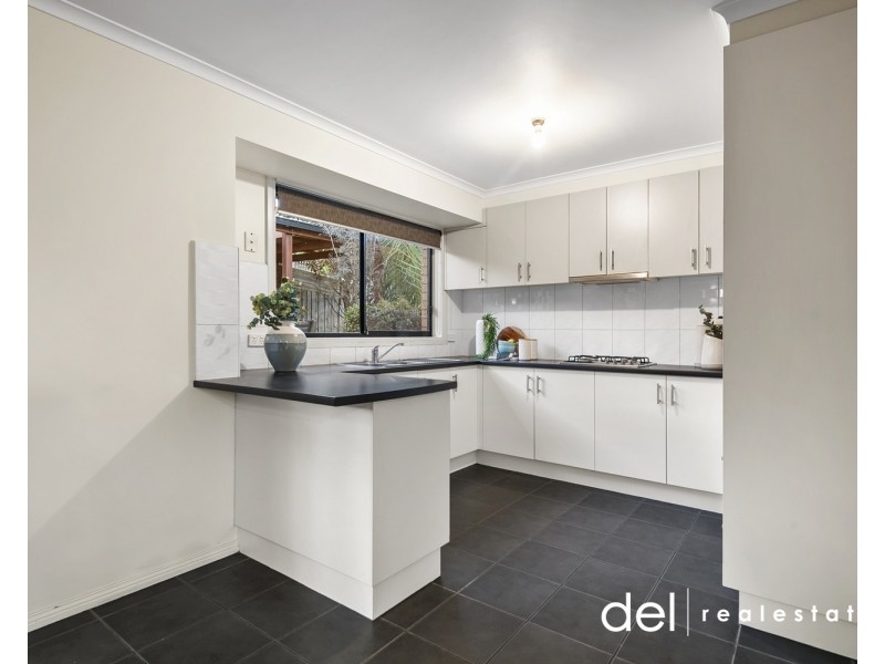1 Sacha Drive, Pakenham VIC 3810