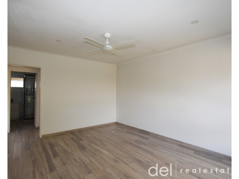 2/12 Brady Road, Dandenong North VIC 3175