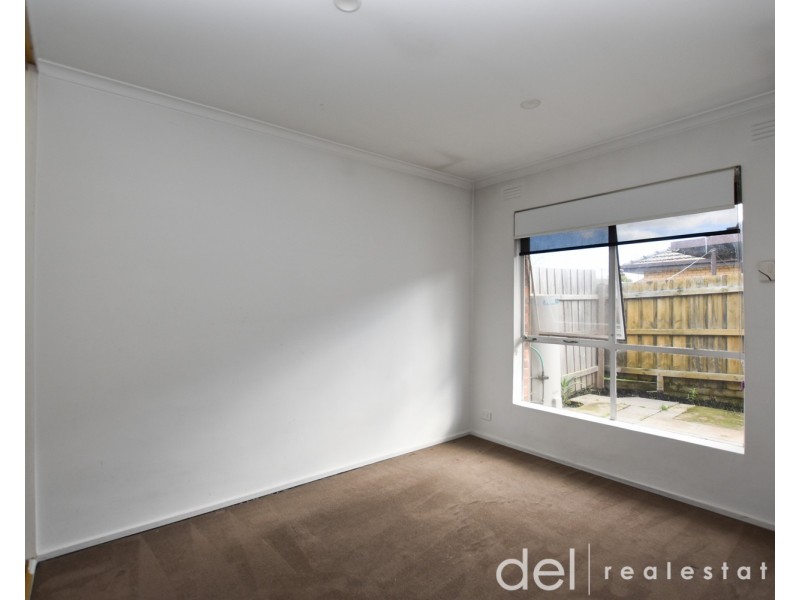 2/12 Brady Road, Dandenong North VIC 3175