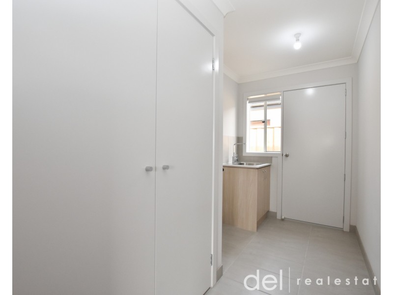 40 Prado Avenue, Clyde North VIC 3978