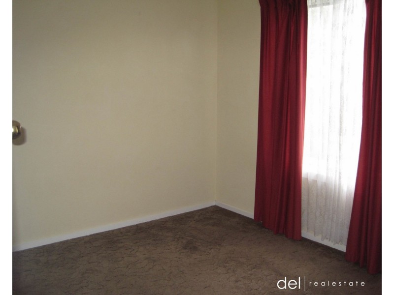 2/2 Bedwell Avenue, Dandenong VIC 3175