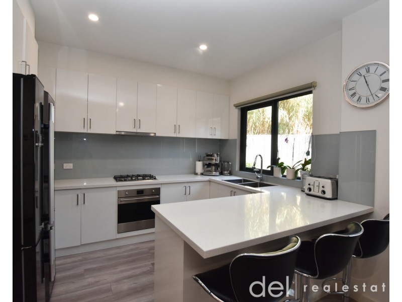 3/6 Janice Grove, Dandenong VIC 3175