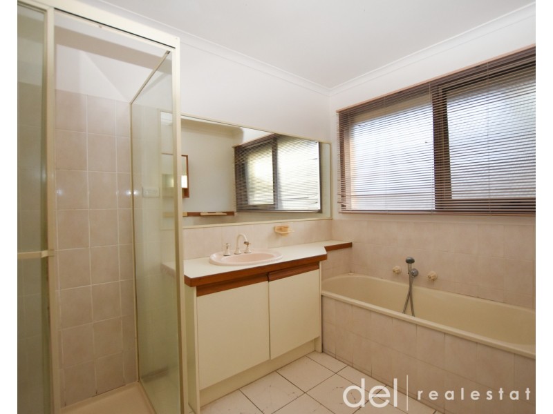 29 Stirling Avenue, Cranbourne North VIC 3977