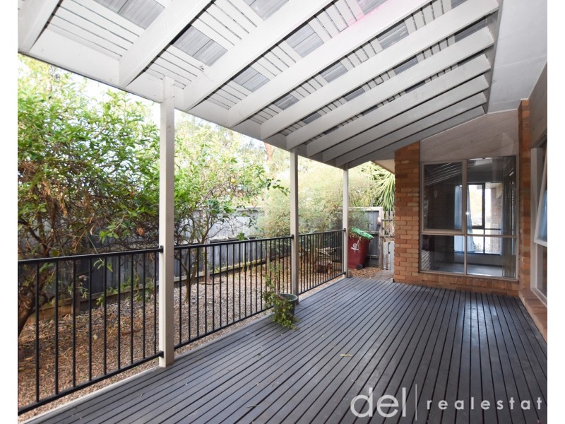 29 Stirling Avenue, Cranbourne North VIC 3977