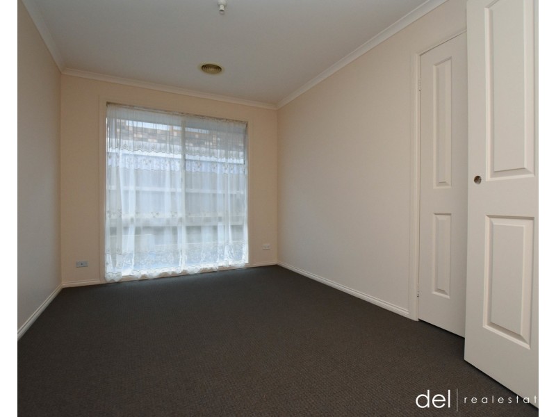 72 Saxonwood Drive, Narre Warren VIC 3805